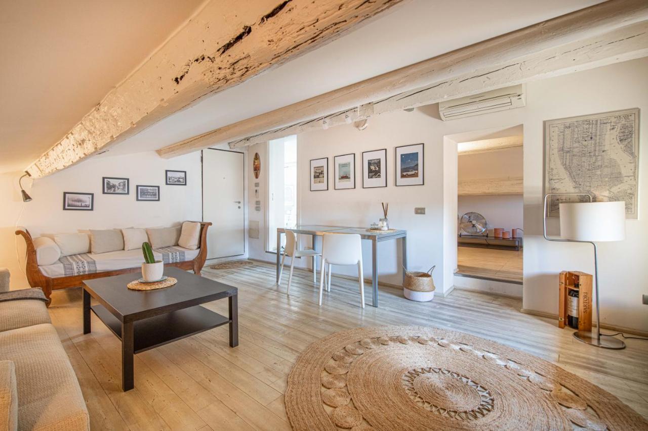 Stunning Top Floor Flat In The Heart Of Verona Exterior foto